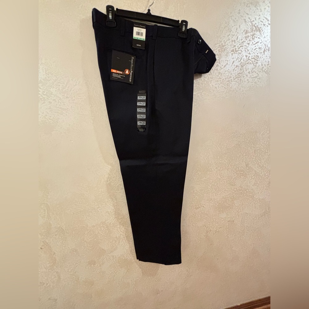 Men’s Perry Ellis pants
